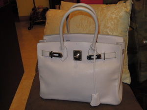 愛馬仕Hermes Herbag 39 新款價(jià)格、銷售排名與二手市場解析